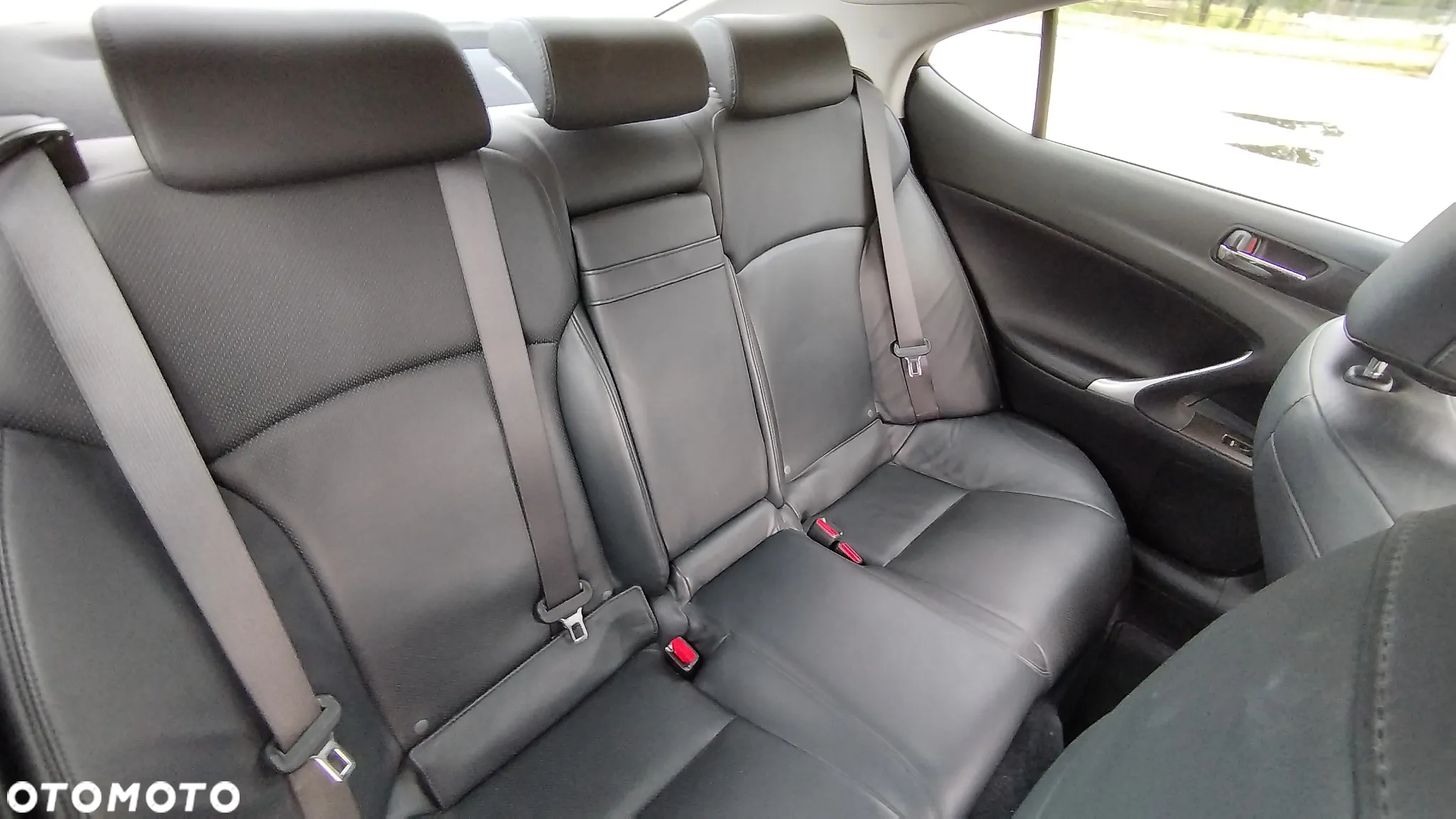 Lexus IS 250 Prestige - 25