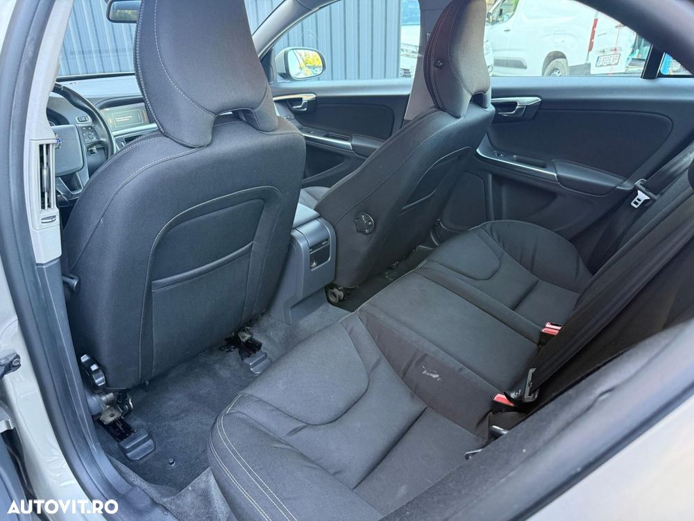 Volvo S60 - 9