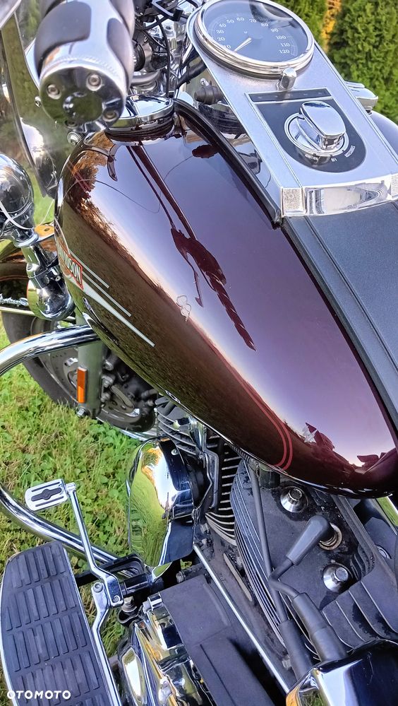 Harley-Davidson Softail Heritage Classic - 11