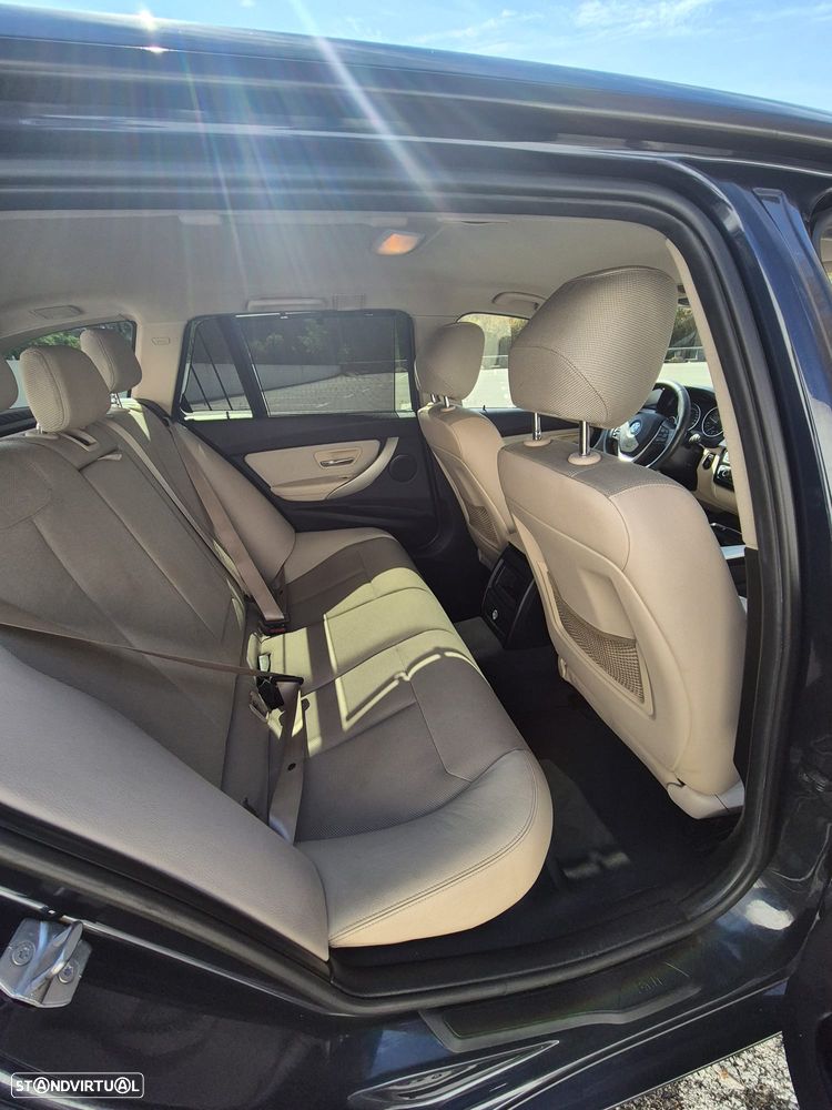 BMW 320 d ED Line Sport - 12