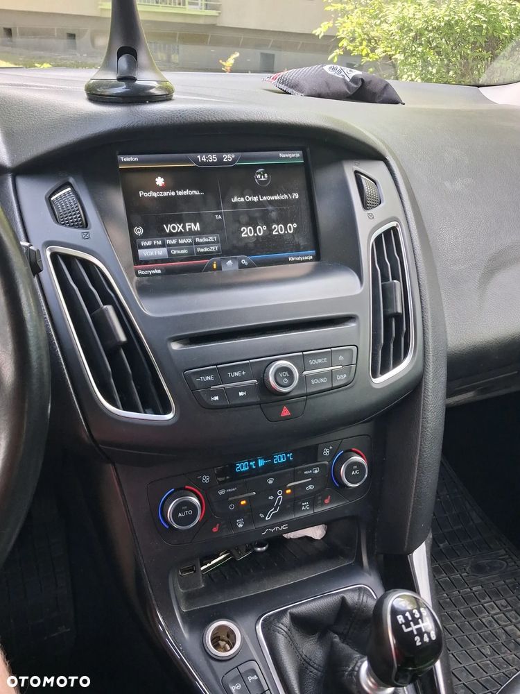Ford Focus 1.0 EcoBoost Titanium ASS - 6