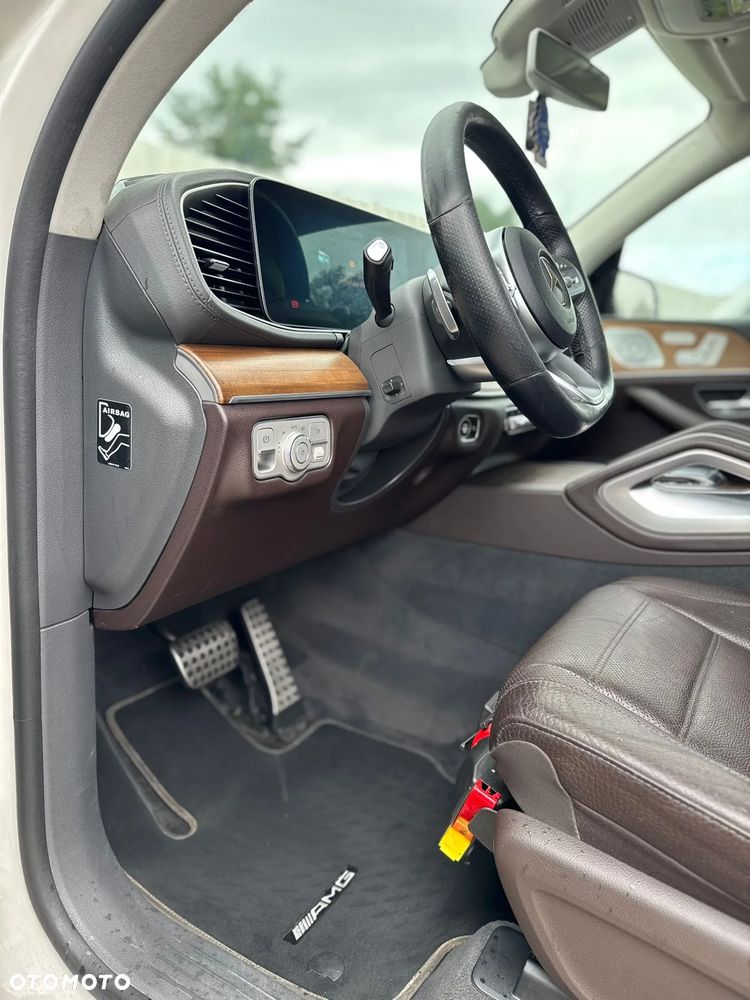 Mercedes-Benz GLS - 13