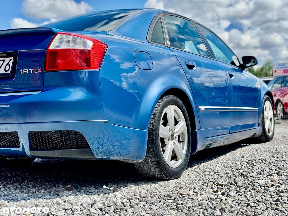 Audi A4 Limousine - 10