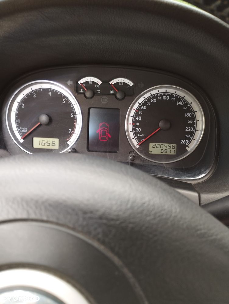 Volkswagen Golf - 4