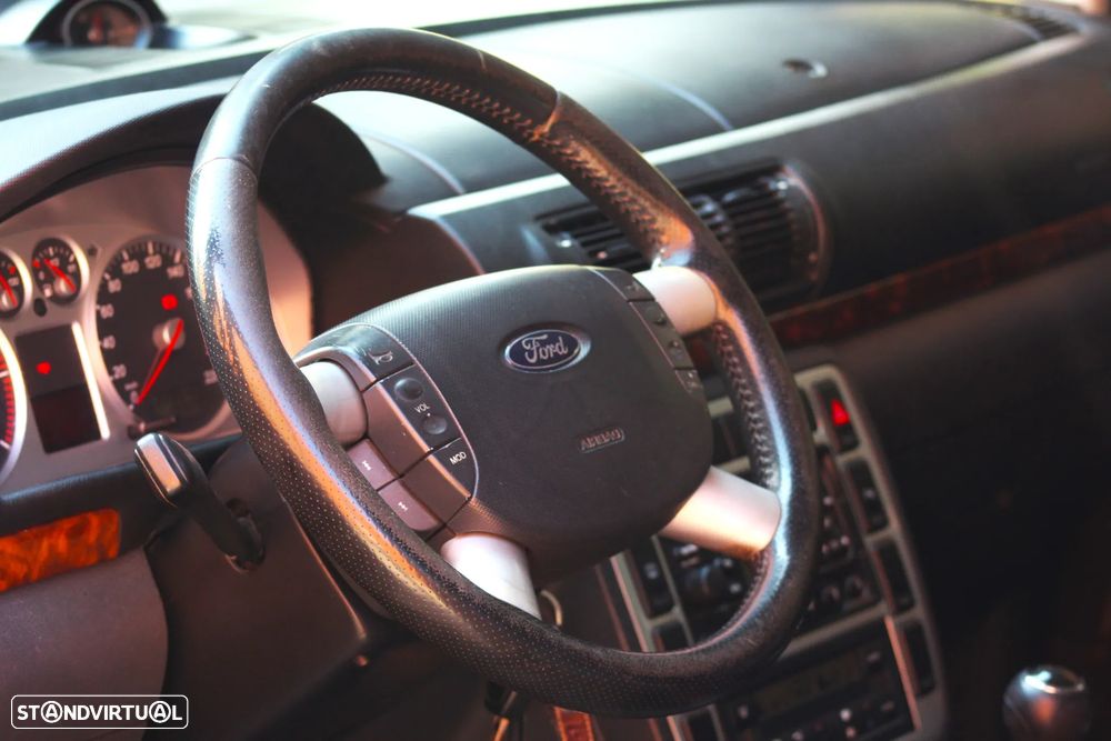 Ford Galaxy TDI Ghia - 14