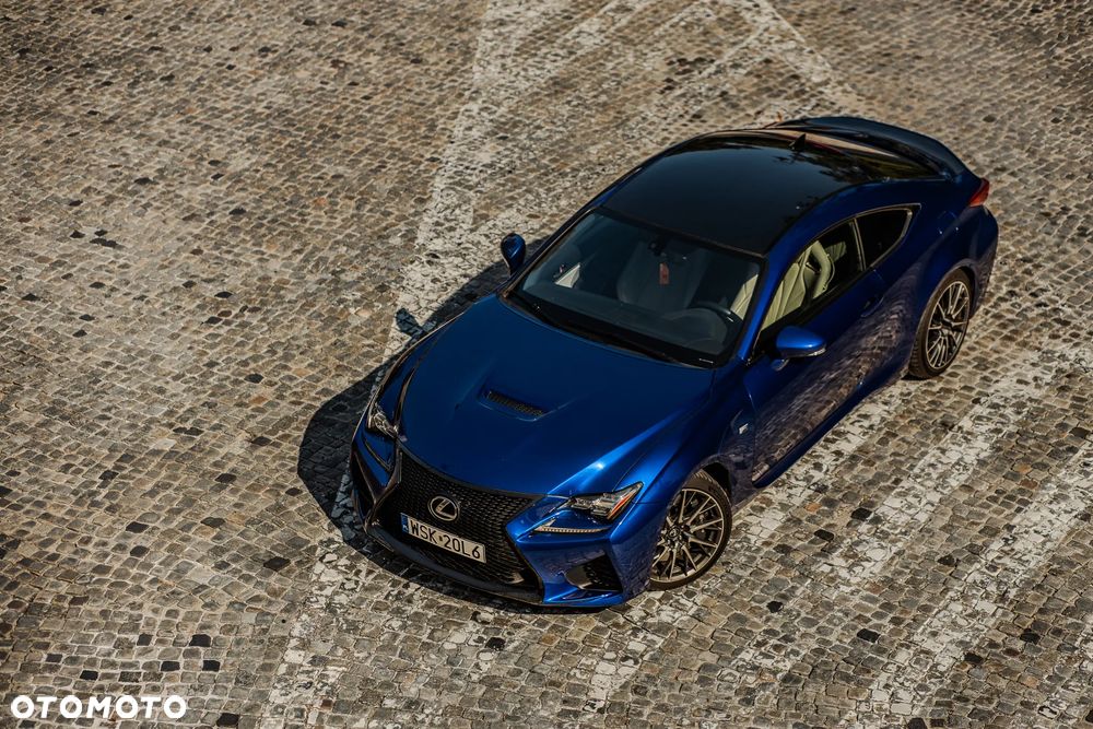 Lexus RC F Carbon - 8