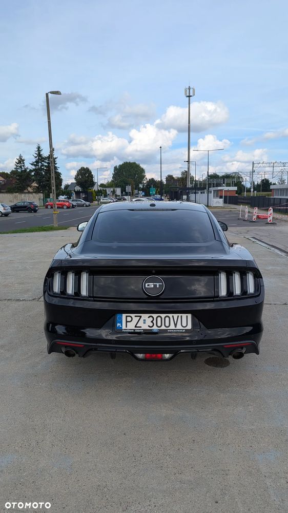 Ford Mustang 5.0 V8 GT - 9