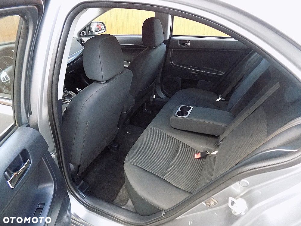 Mitsubishi Lancer 1.8 DI-D ClearTec Inform - 6