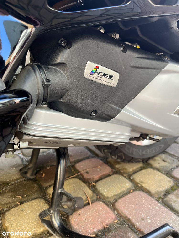 Vespa GTS - 8