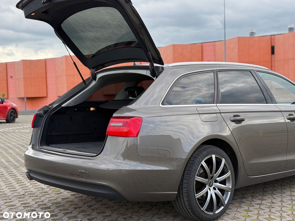 Audi A6 Avant - 16