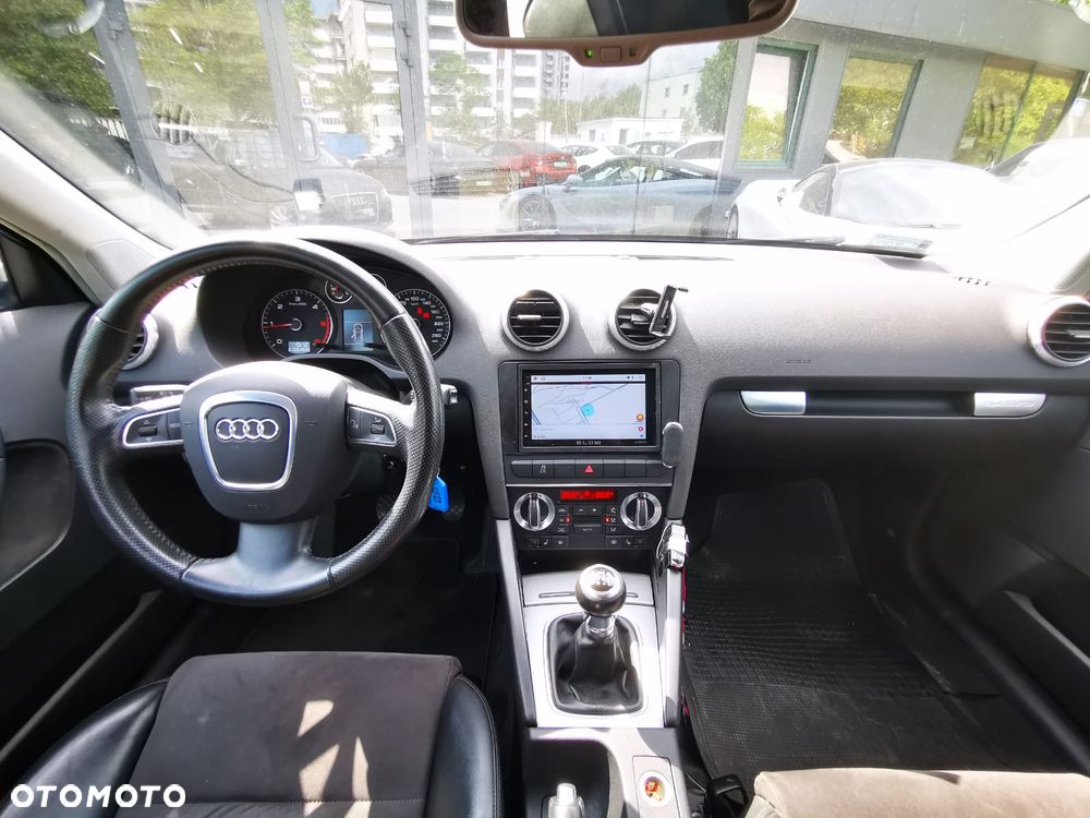 Audi A3 Sportback 2.0 TDI DPF quattro Ambition - 7