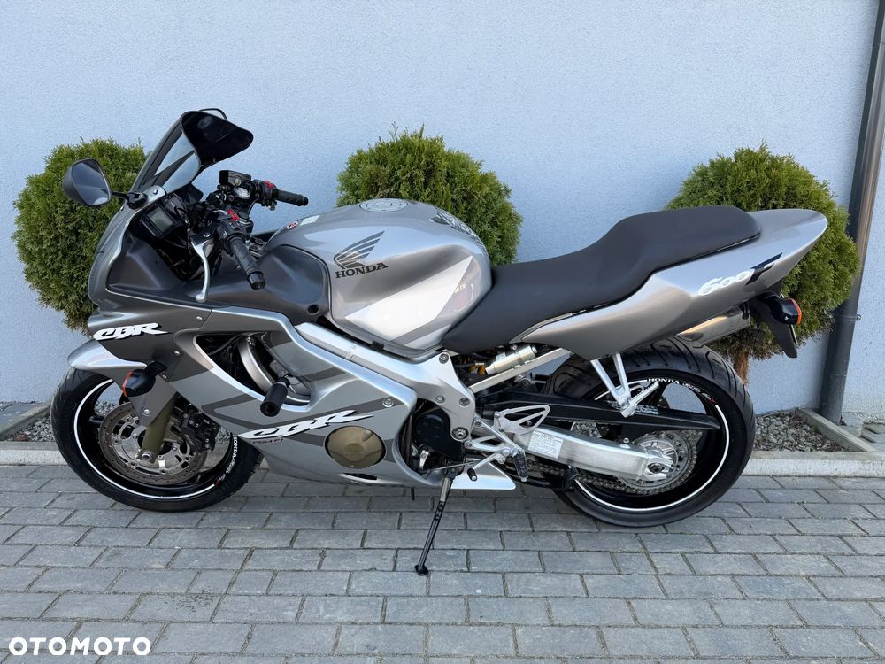 Honda CBR - 39