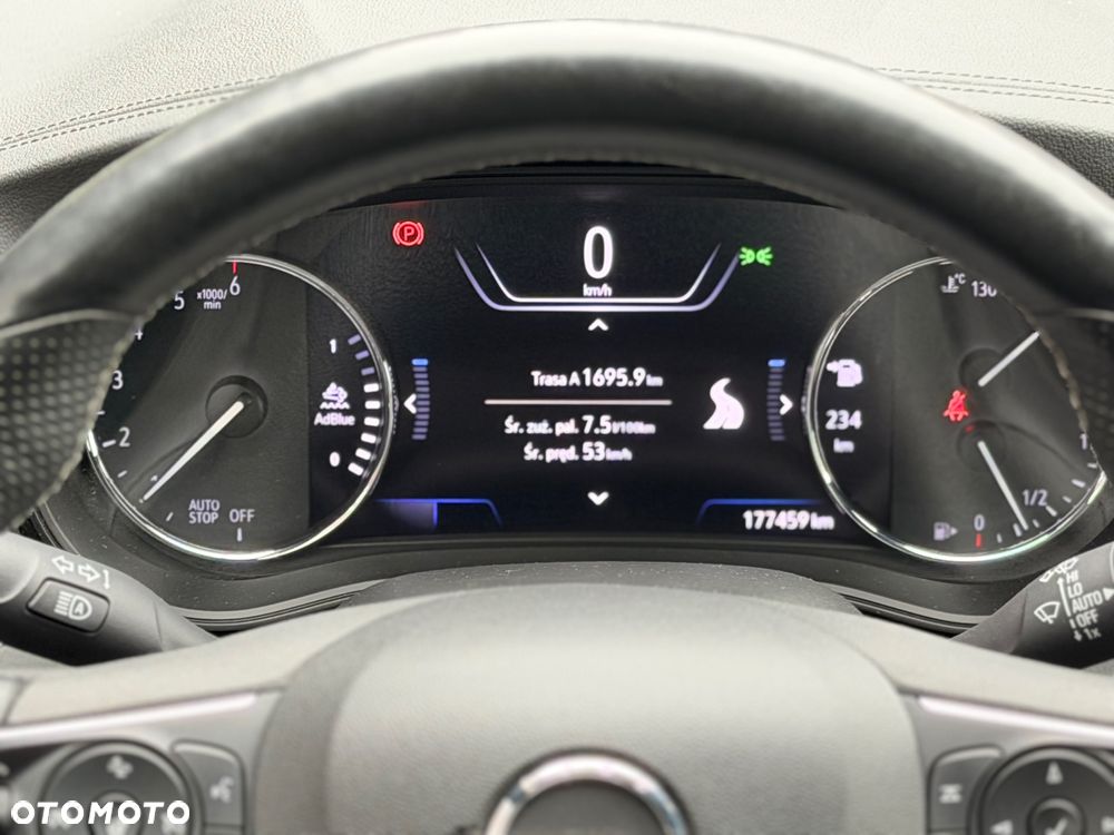 Opel Insignia - 24