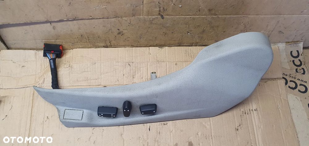 Osłona plastik fotela lewy przód przełącznik regulacji kierowcy Citroen C5 9627987177 - 2