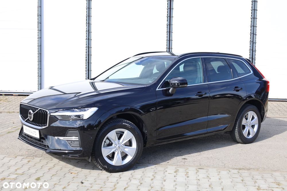Volvo XC 60 B4 D AWD Geartronic Momentum Pro - 2