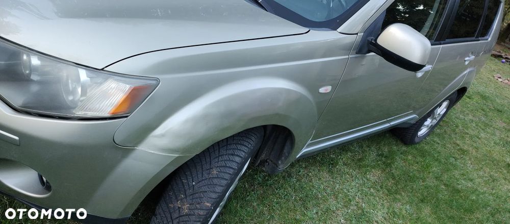 Mitsubishi Outlander 2.2 DI-D 4WD Invite - 33