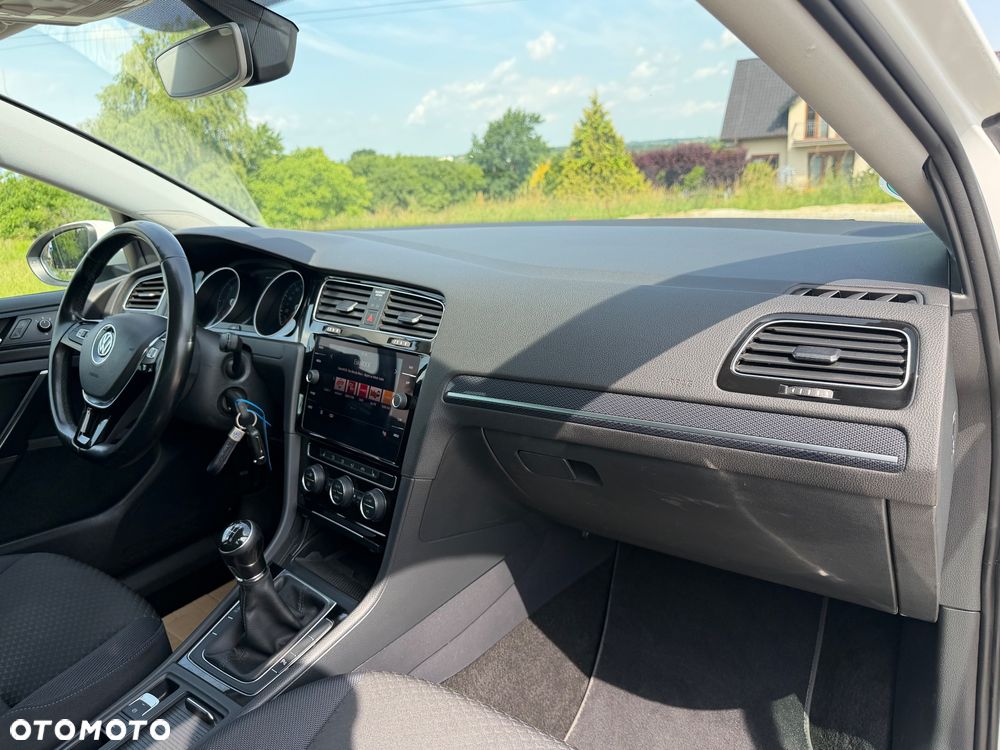 Volkswagen Golf 2.0 TDI SCR United - 23