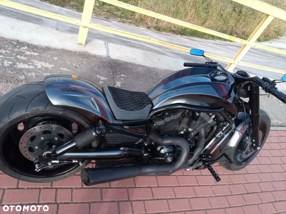 Harley-Davidson V-Rod Night Rod - 2