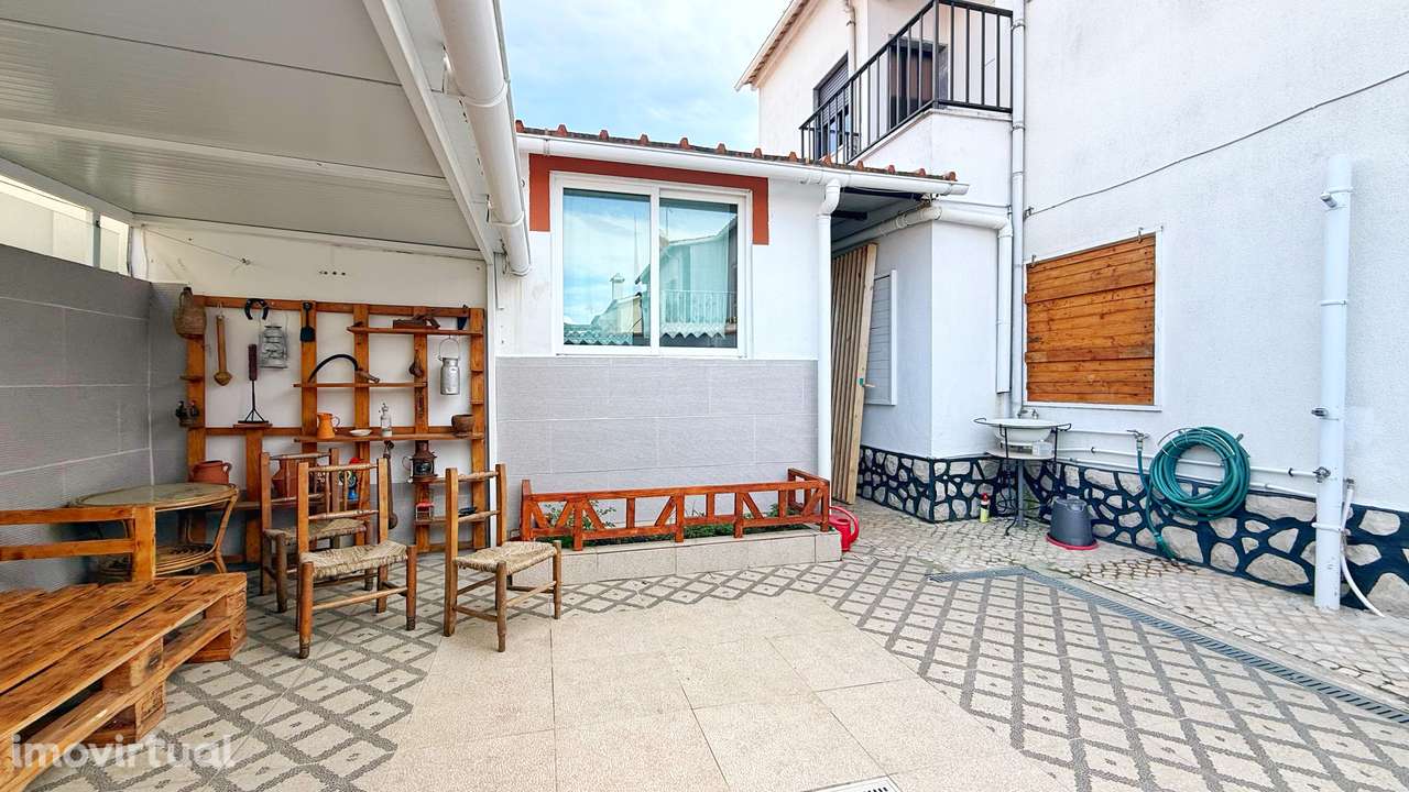 Moradia Isolada T3+1 com piscina na Quinta do Conde - Grande imagem: 3/47