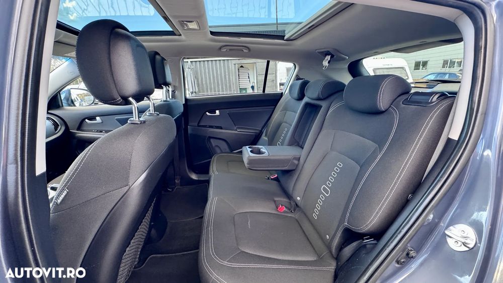 Kia Sportage 2.0 CRDI 4WD Automatik Dream-Team Edition - 7