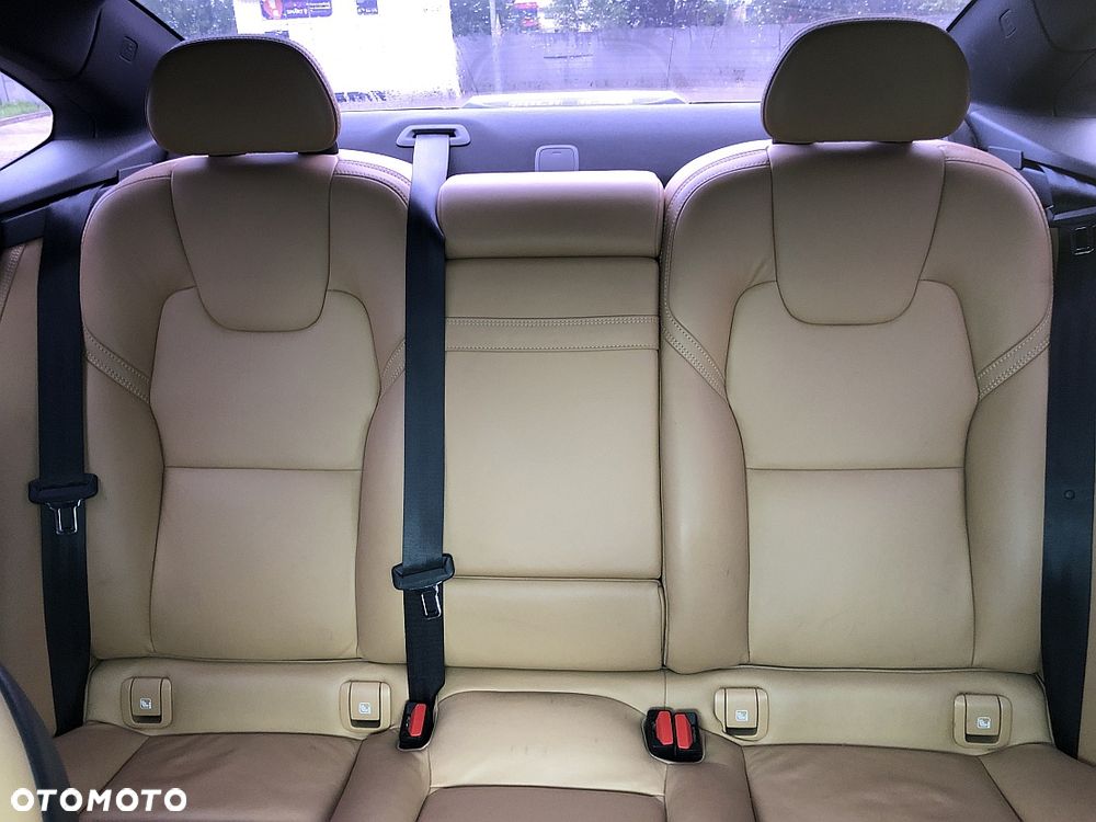 Volvo S90 D5 SCR AWD Inscription - 35