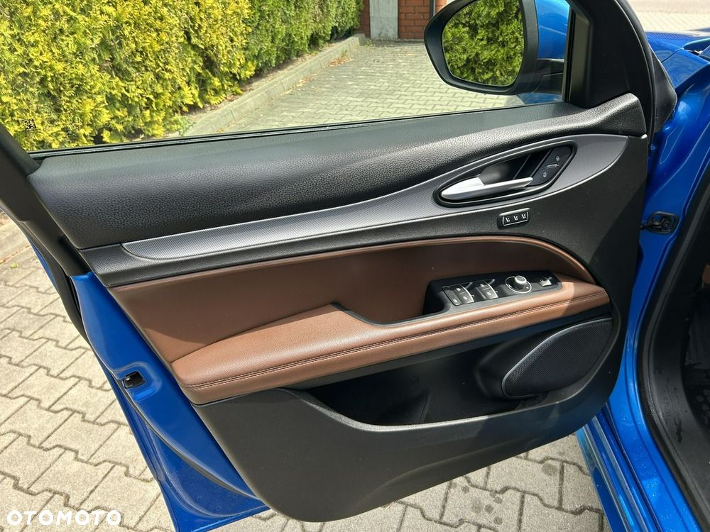 Alfa Romeo Stelvio 2.0 Turbo Executive Q4 - 32