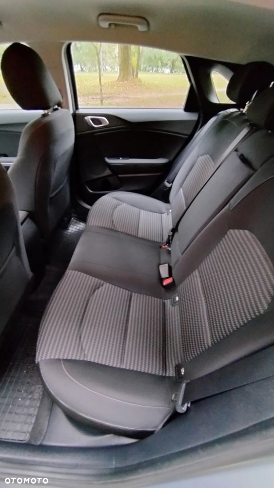 Kia Ceed 1.5 T-GDI M - 15