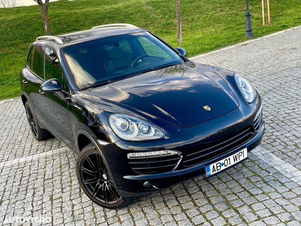 Porsche Cayenne 3.0 L V6 - 9