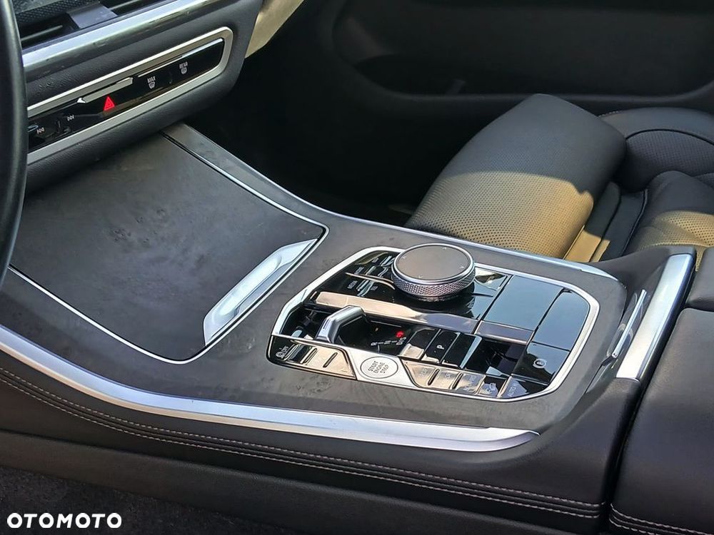BMW X5 xDrive40d mHEV M Sport sport - 16