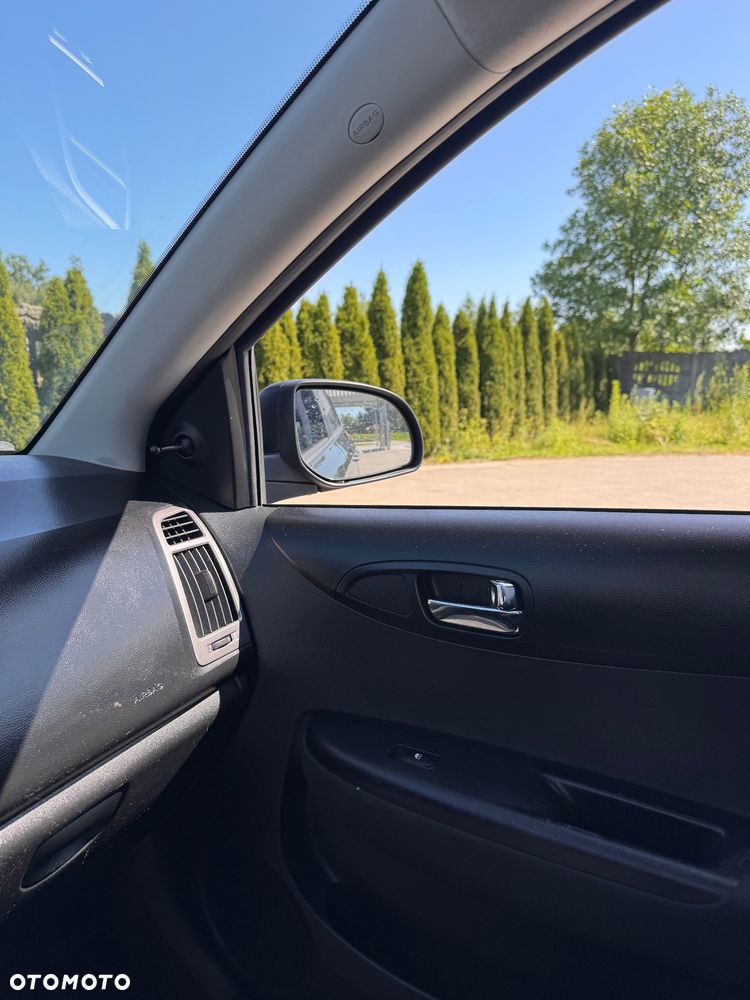Hyundai i20 1.2 Trend - 22