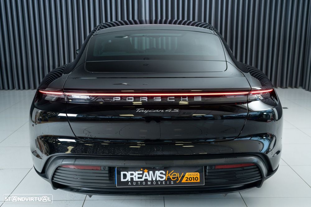 Porsche Taycan 4S - 3