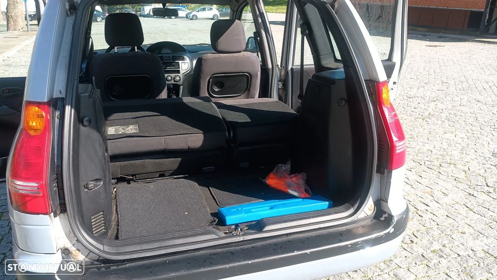 Hyundai Matrix 1.5 CRDi GLS - 13