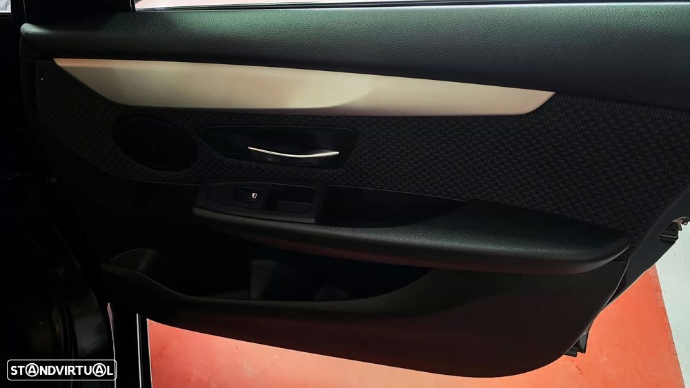 BMW 216 Active Tourer d Advantage Auto - 55