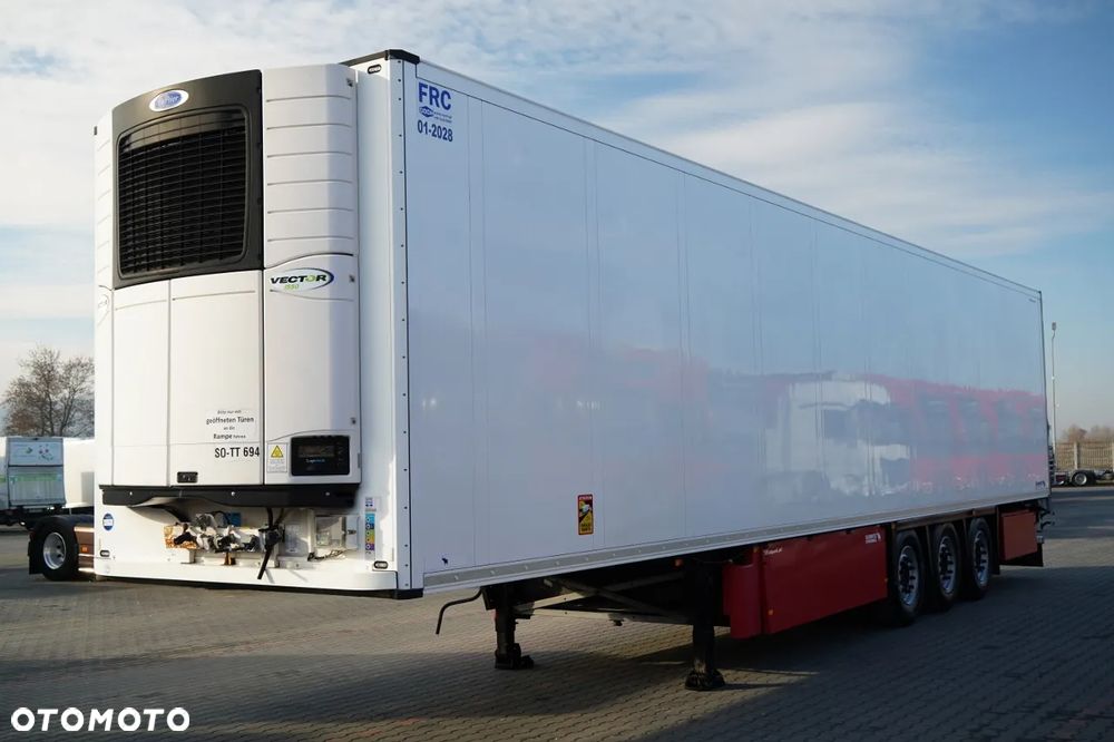 Schmitz Cargobull CARGOBULL / CHŁODNIA / CARRIER VECTOR 1550 / OŚ PODNOSZONA / DOPPELSTOCK / KOSZE NA PALETY - 3