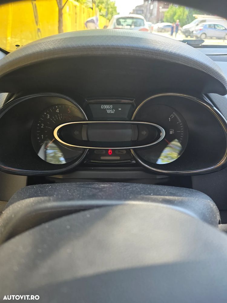 Renault Clio 1.5 dCi Authentique - 4