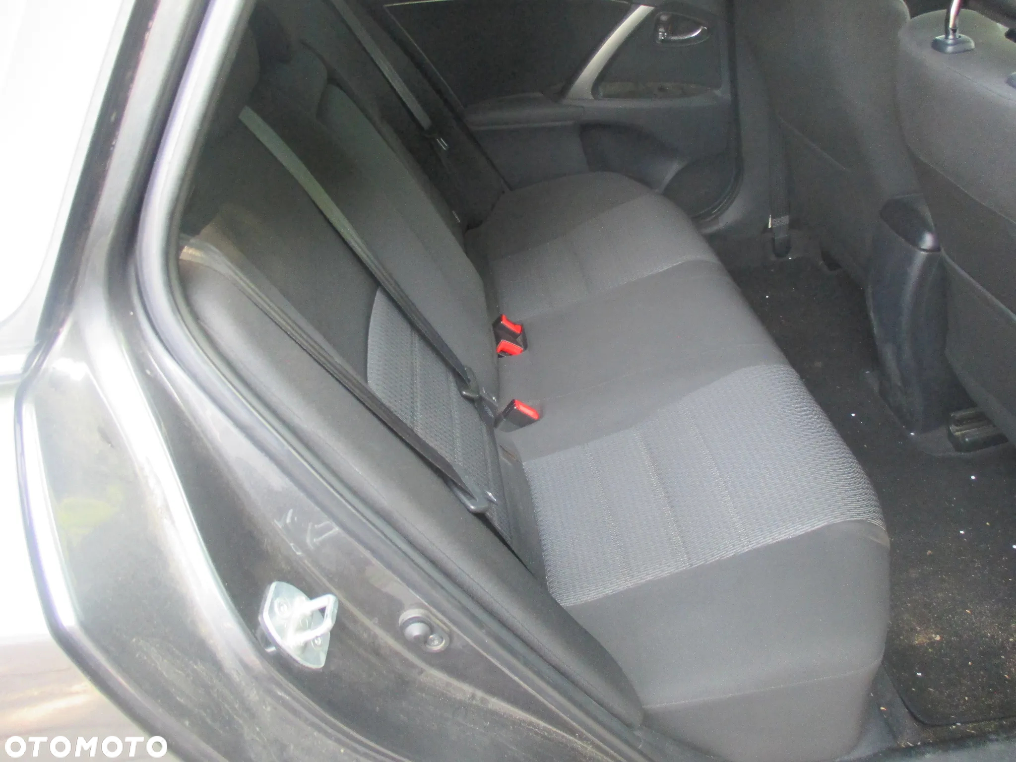 Toyota Avensis 2.0 D-4D Sol - 11
