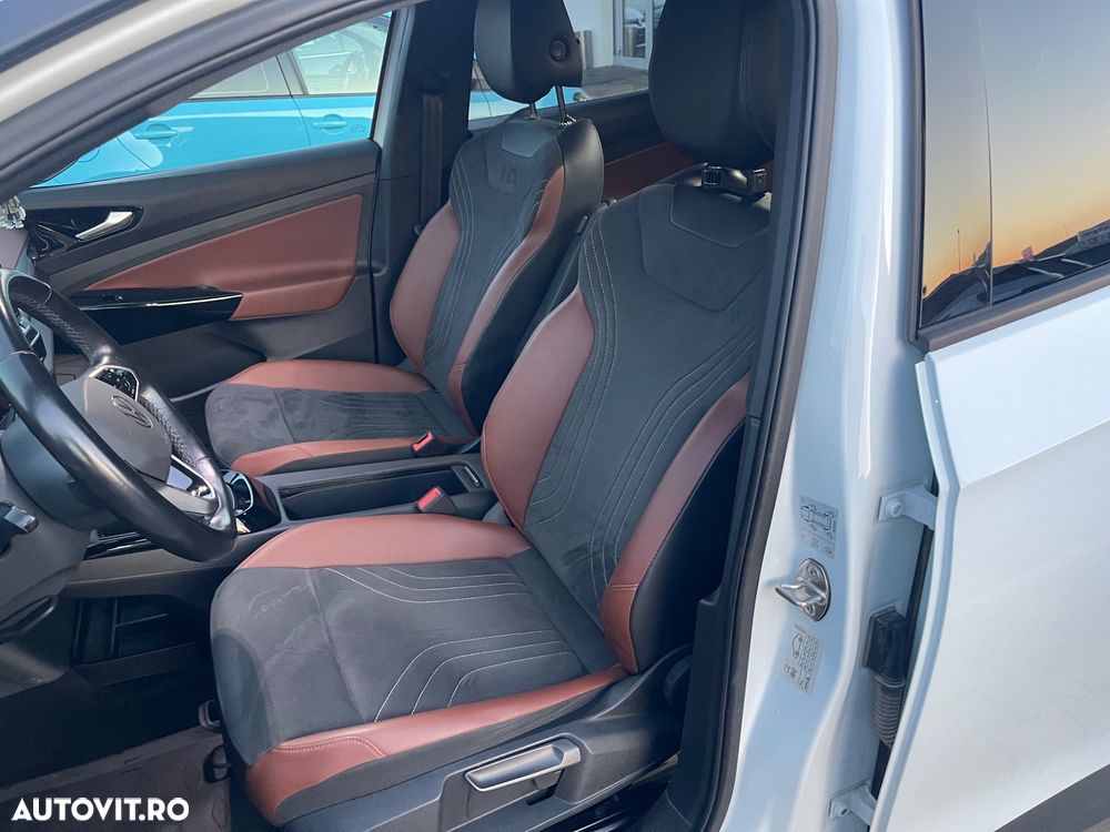 Volkswagen ID.4 - 12