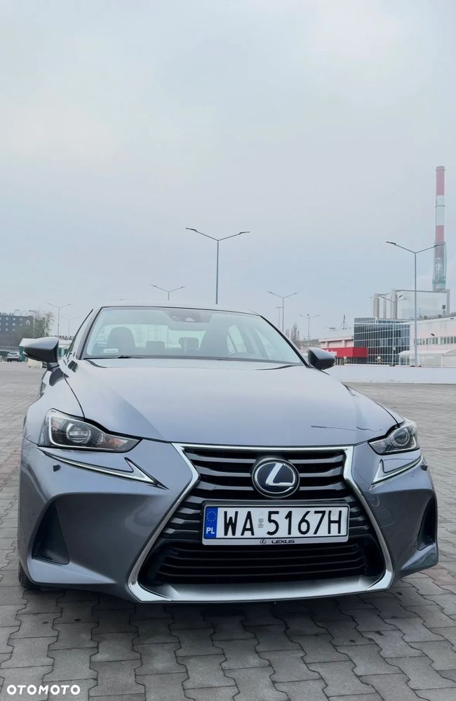 Lexus IS 300h Elegance - 2