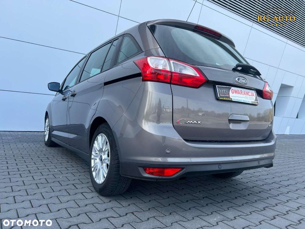 Ford Grand C-MAX - 14