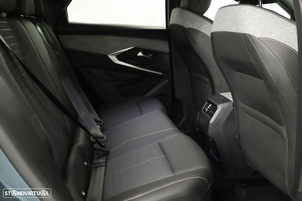 Peugeot 3008 1.2 Hybrid Allure e-DCS6 - 22