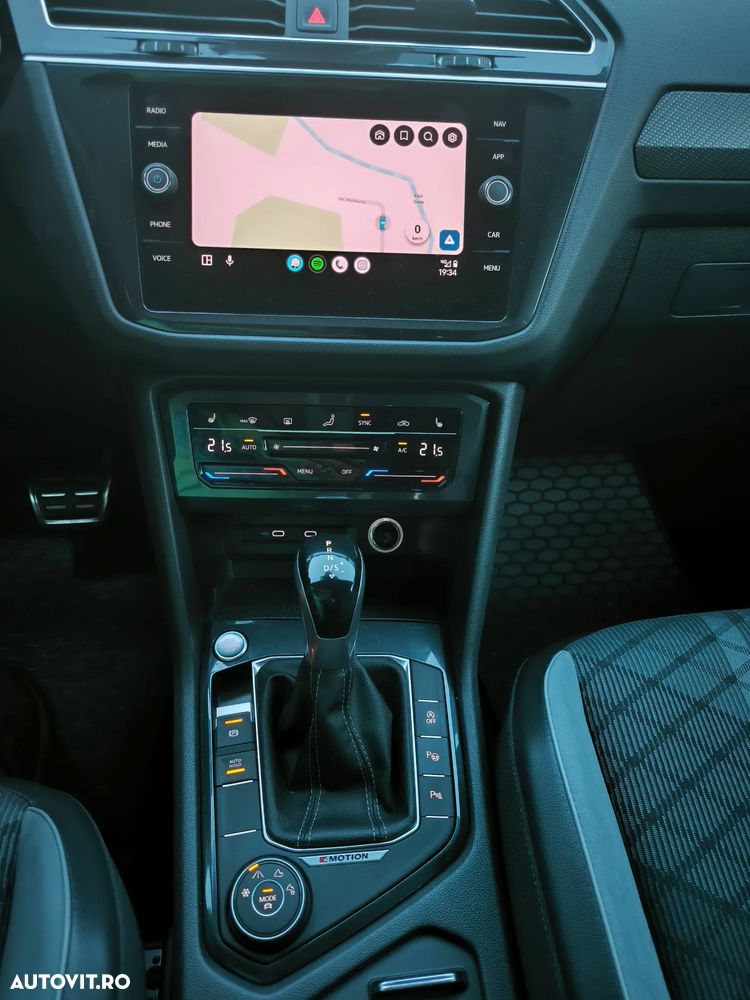 Volkswagen Tiguan 2.0 TDI SCR DSG 4Motion R-Line - 22