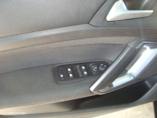 Peugeot 308 SW 1.5 BlueHDi Allure EAT6 - 18