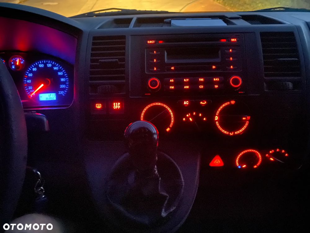 Volkswagen Caravelle L2 - 14