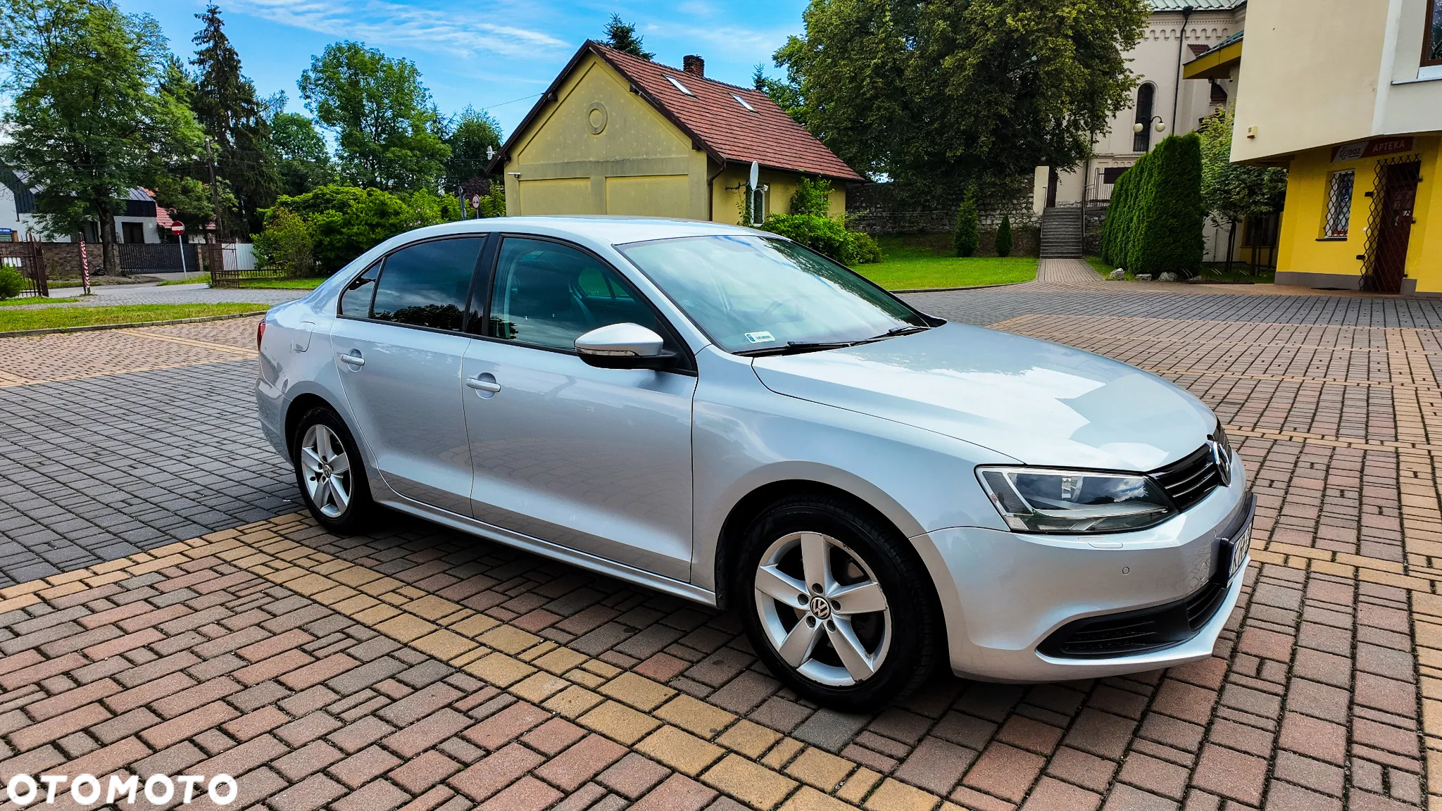 Volkswagen Jetta 1.6 TDI Highline - 10