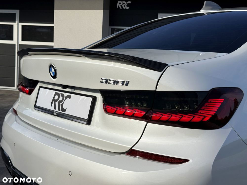 BMW Seria 3 330i M Sport - 21