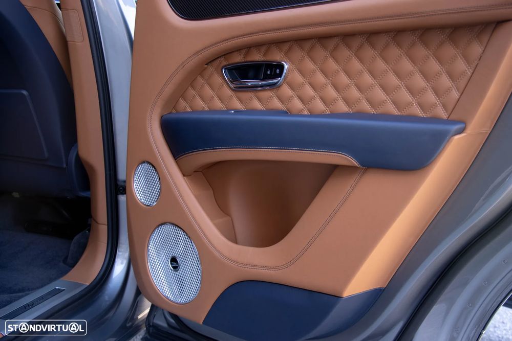 Bentley Bentayga - 49