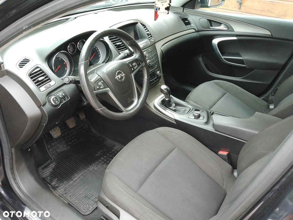 Opel Insignia - 8
