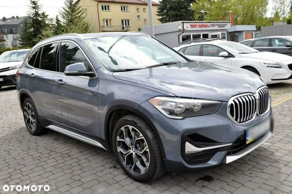 BMW X1 xDrive25i GPF Sport Line sport - 9