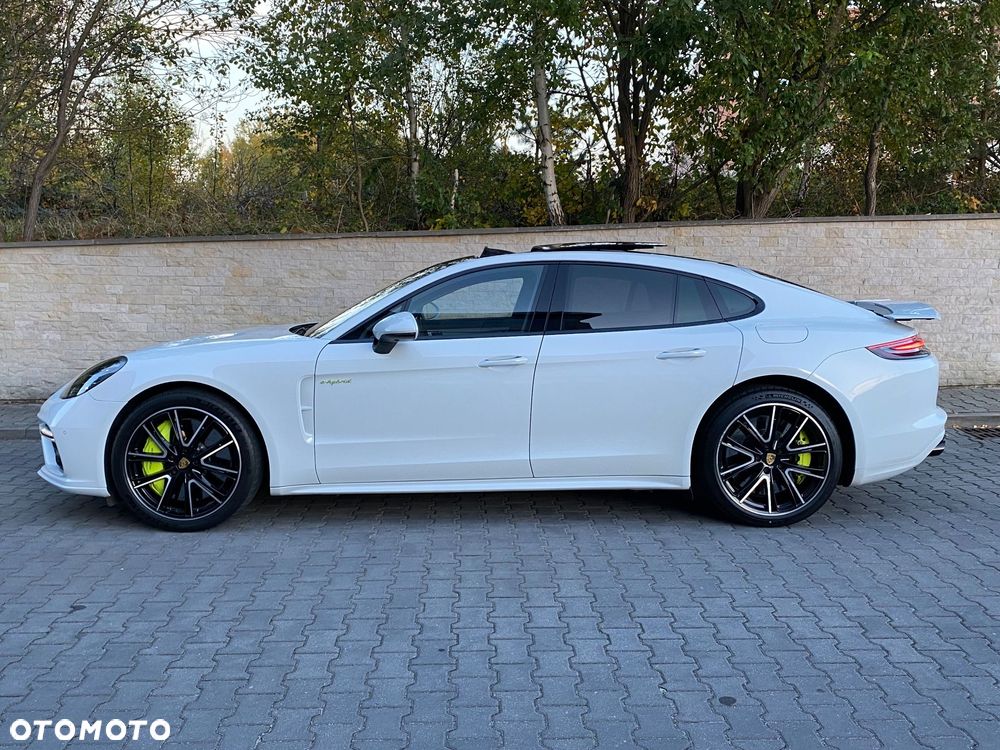 Porsche Panamera - 37