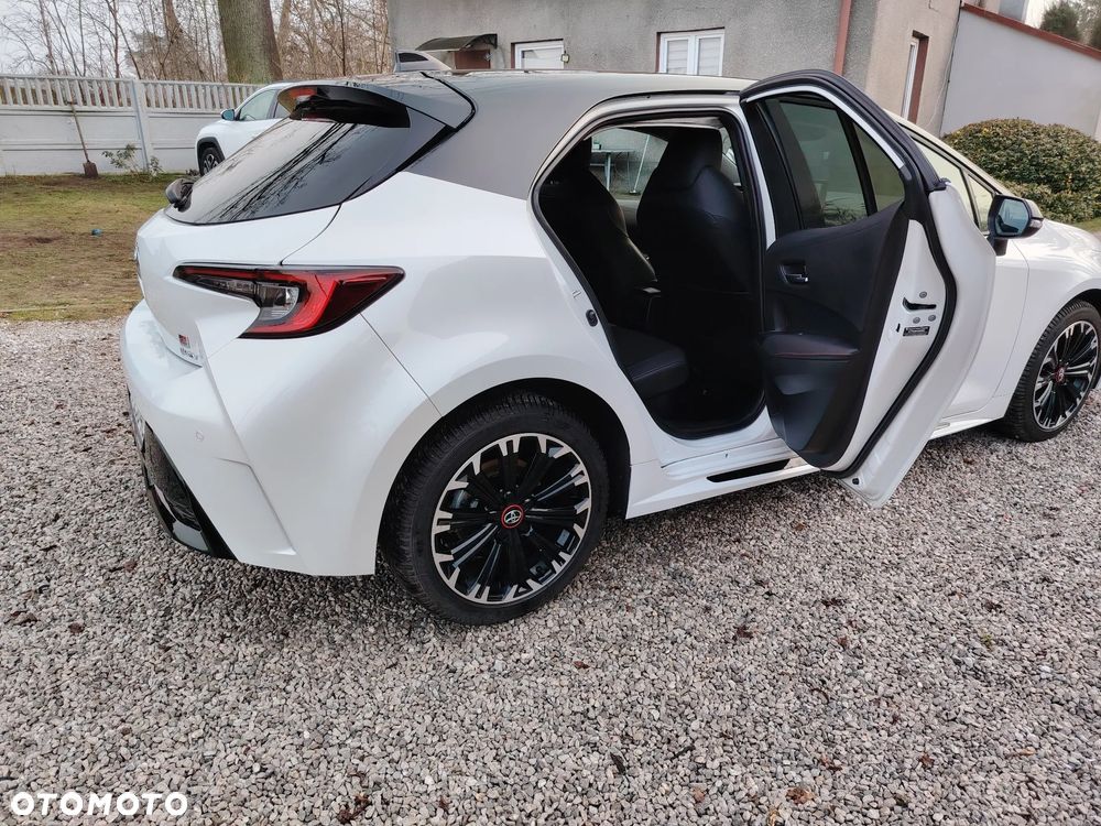 Toyota Corolla 1.8 Hybrid GR Sport - 11